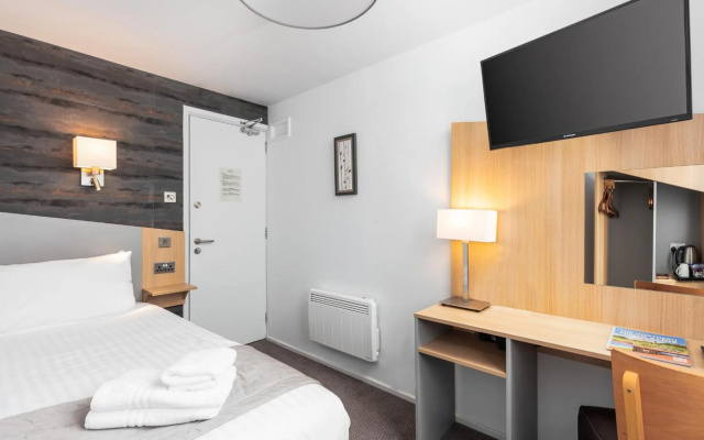 Caledonian Hotel