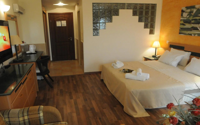 Alaska Inn Hotel
