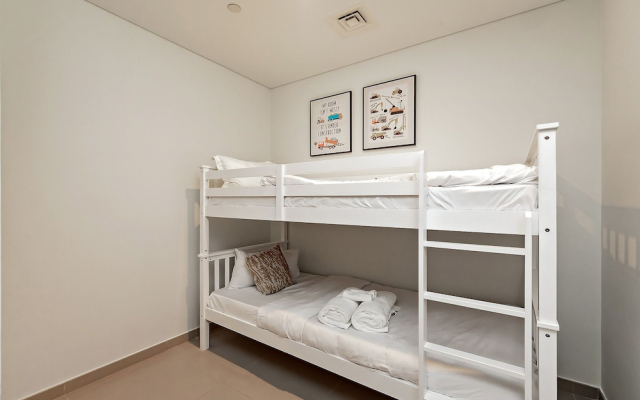 Burj View Stylish 3BR with Maids Room