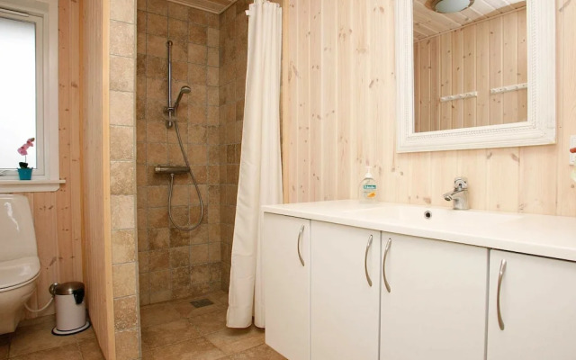 Elite Holiday Home in Vinderup With Private Pool