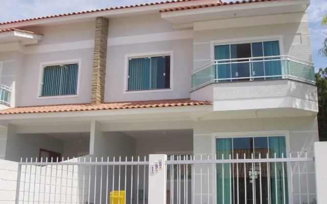 Casa Ingleses Santinho