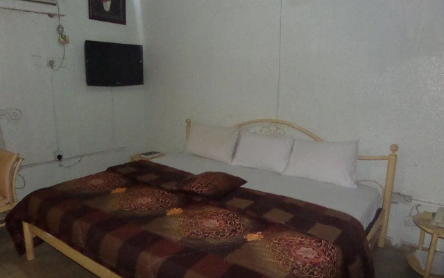 Crown Princess Hotel