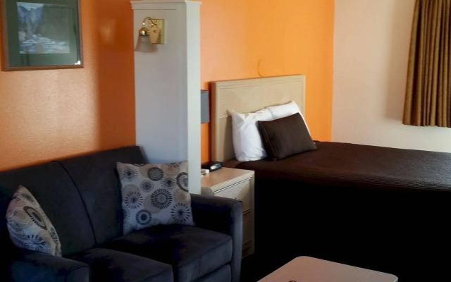 Riverview Lodge