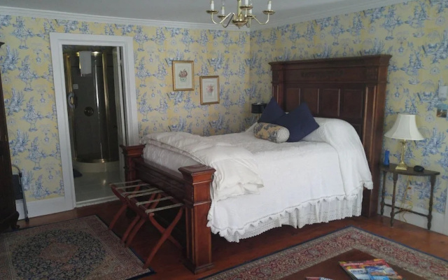 Harpswell Inn