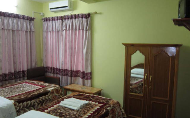 Отель Pokhara Inn Непал, Покхара - отзывы, цены и фото номеров - забронировать отель Pokhara Inn онлайн комната для гостей