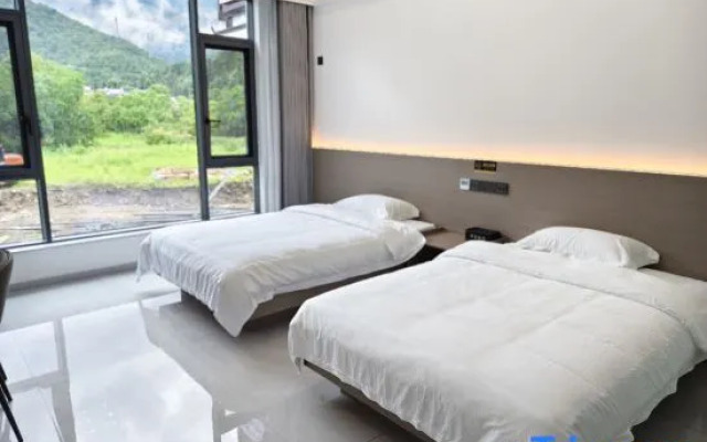 Wenquan Elegant Residence (Shitai Guniujiang Scenic Area)
