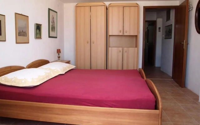Apartment Željka-25m from beach