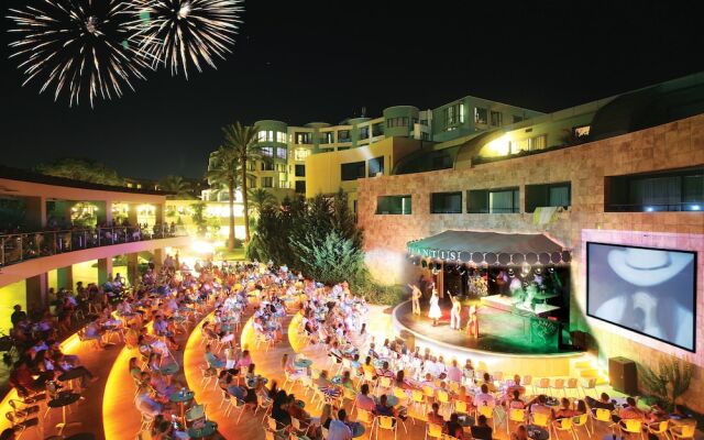 Limak Atlantis De Luxe Hotel & Resort вид на фасад
