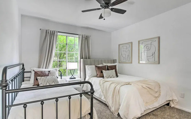 Beautiful Chandler Escape w/ Putting Green & Pool!