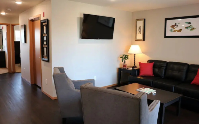 Autumn Leaf Suites