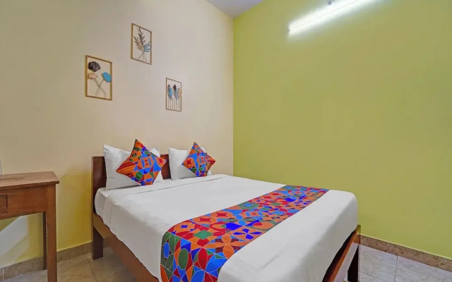 Fabhotel Martine Residency - French Colony, 5 Mins from Rock Beach
