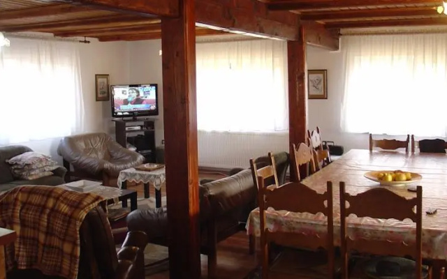 Cabana Mesteacanul