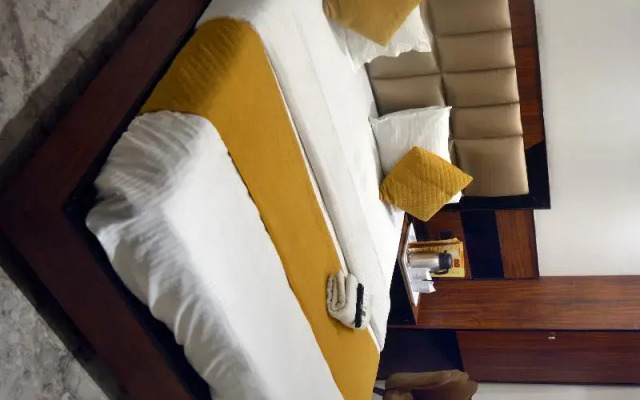 Hotel Delhi Empire dx