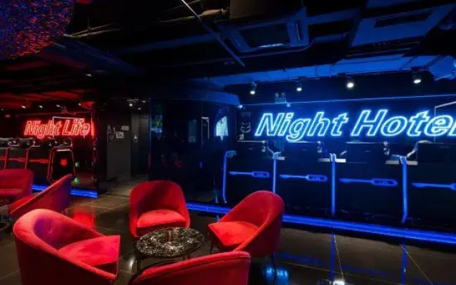 J e-sports Hotel (Shanghai Songjiang University Town)