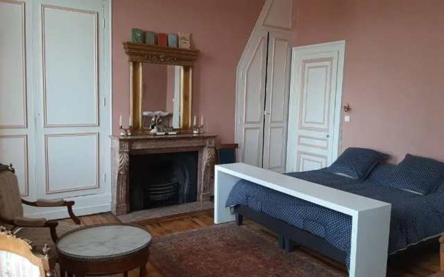La Belle Boulonnaise