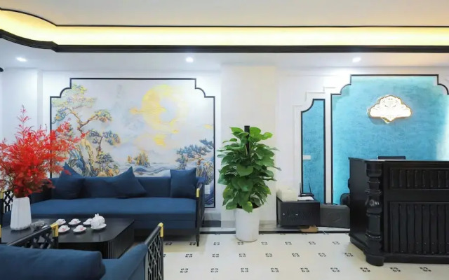 Royal Hotel Trinh Van Bo Nam Tu Liem