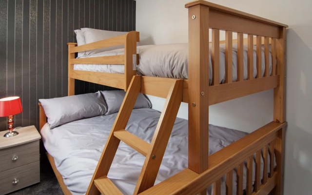 2 Bdrm Sleeps 7 Near Top Attractions Free Parking