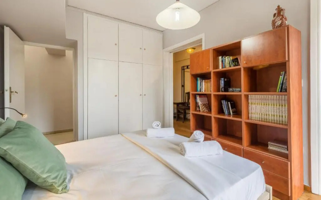 Holodek Apartments : Parthenon