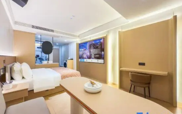Lanqi Residence Hotel (Chaozhou Raoping Fengjiang Plaza)