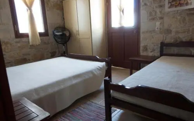 O Ilios House