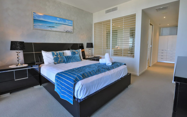Ultra Broadbeach