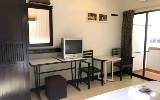 Sutus Court 7