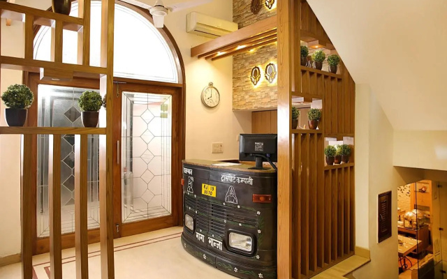 Ahuja Residency, Dlf Phase II