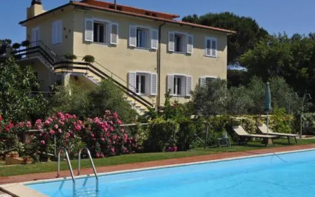 Hotel Tirrena