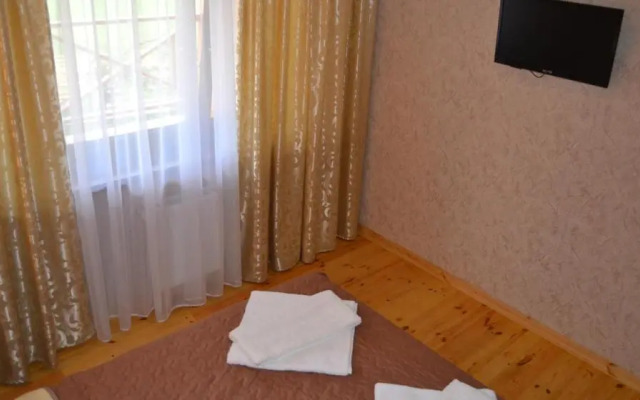 Bilovoddya Hotel