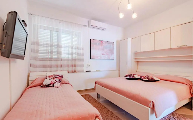 Harmony Apartments in Lovište