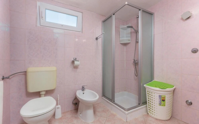 Stunning Home in Nedescina With Wifi and 2 Bedrooms