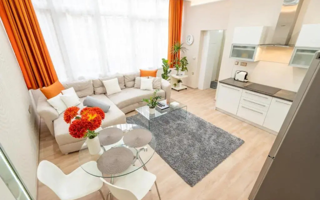 Shopping Street Apartment Budapest
