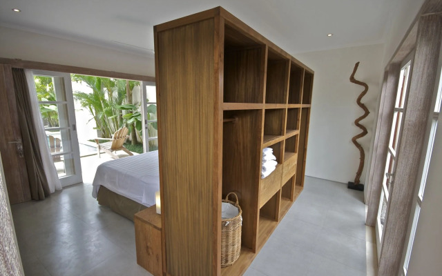 Pantai Indah Villas