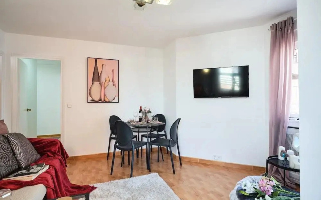 Chic Apartment in Chamberí
