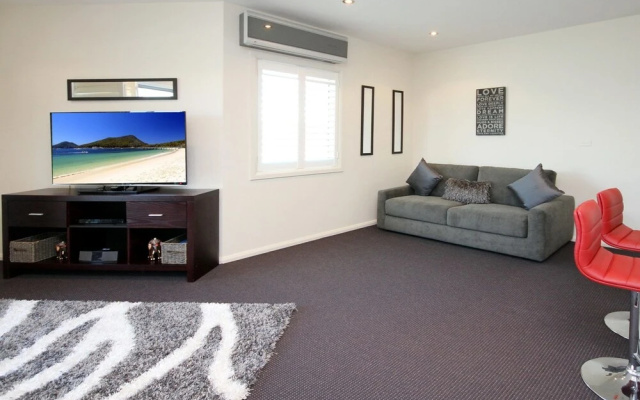 Pacific Blue Apartments