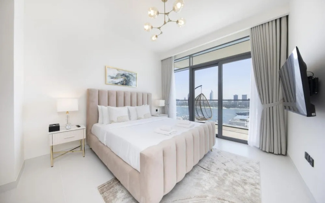2BR Emaar Beachfront Full Sea Skyline Views