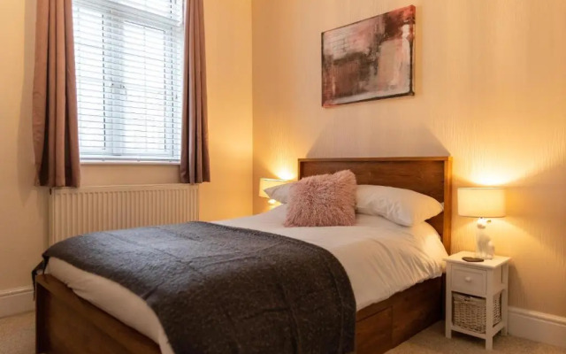 Stylish Modern Apartment in the heart of Ryde