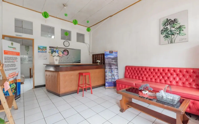 RedDoorz @ House Of Dirga Cisarua Puncak