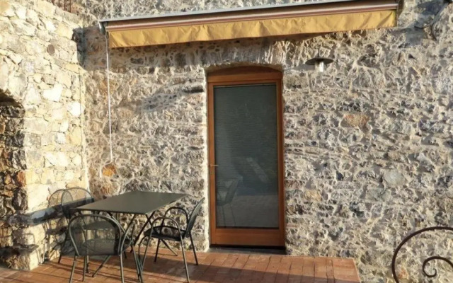 Ferienwohnung für 2-3 Personen in Natursteinhaus mit Terrasse