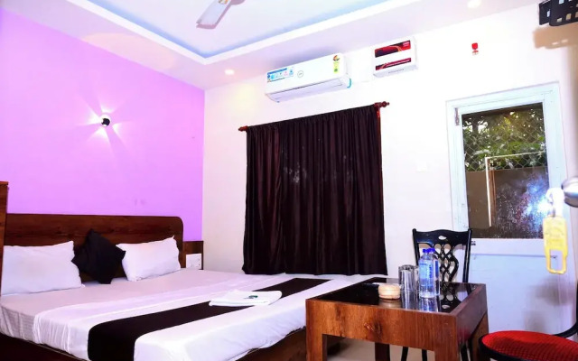 DhamStay Hotel Blue Sagar NearBeach Puri