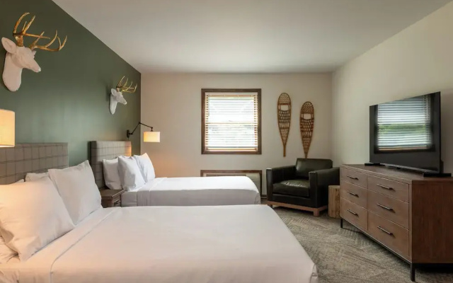 Lodge at Schroon Lake
