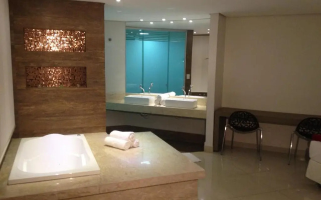 Serranos Park Hotel