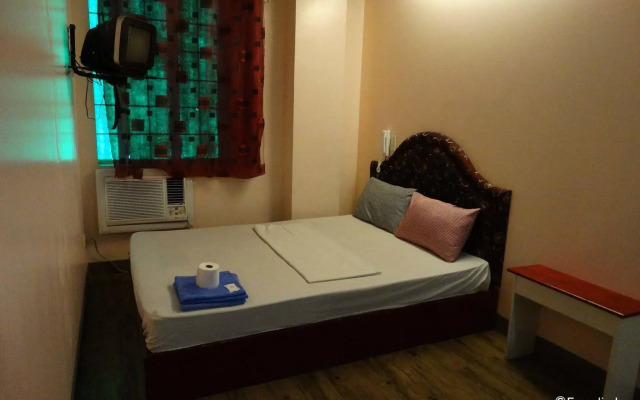 OYO 790 Mango Inn