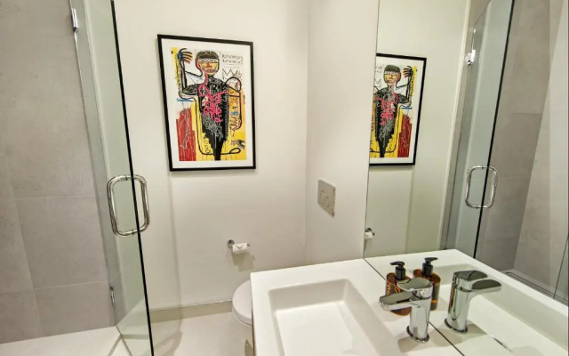 Funk in the City - Luxury Laneway Apartment