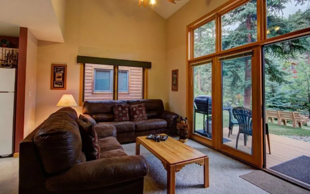 River Stone Resorts & Bear Paw Suites
