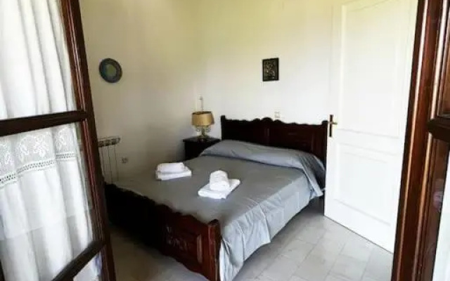 Thalatta and Oros Traditional Villa