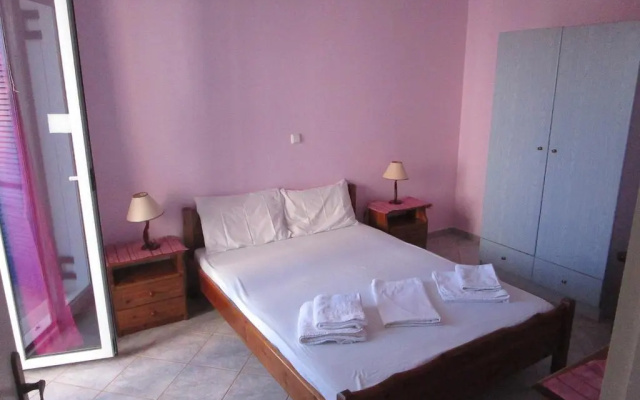 Faros Apartments