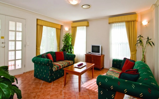 Royal Woods Resort