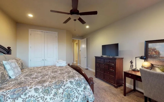Almost Heaven 4 Bedroom Apts by RedAwning
