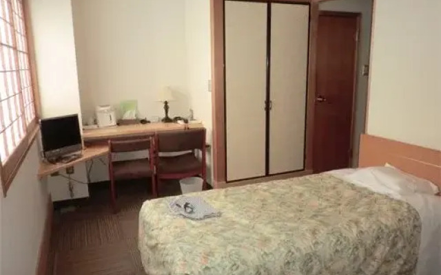 Kozan Hotel